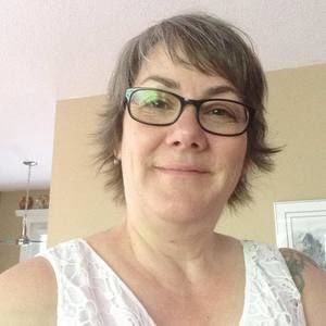 Meet your Posher, Corrinne